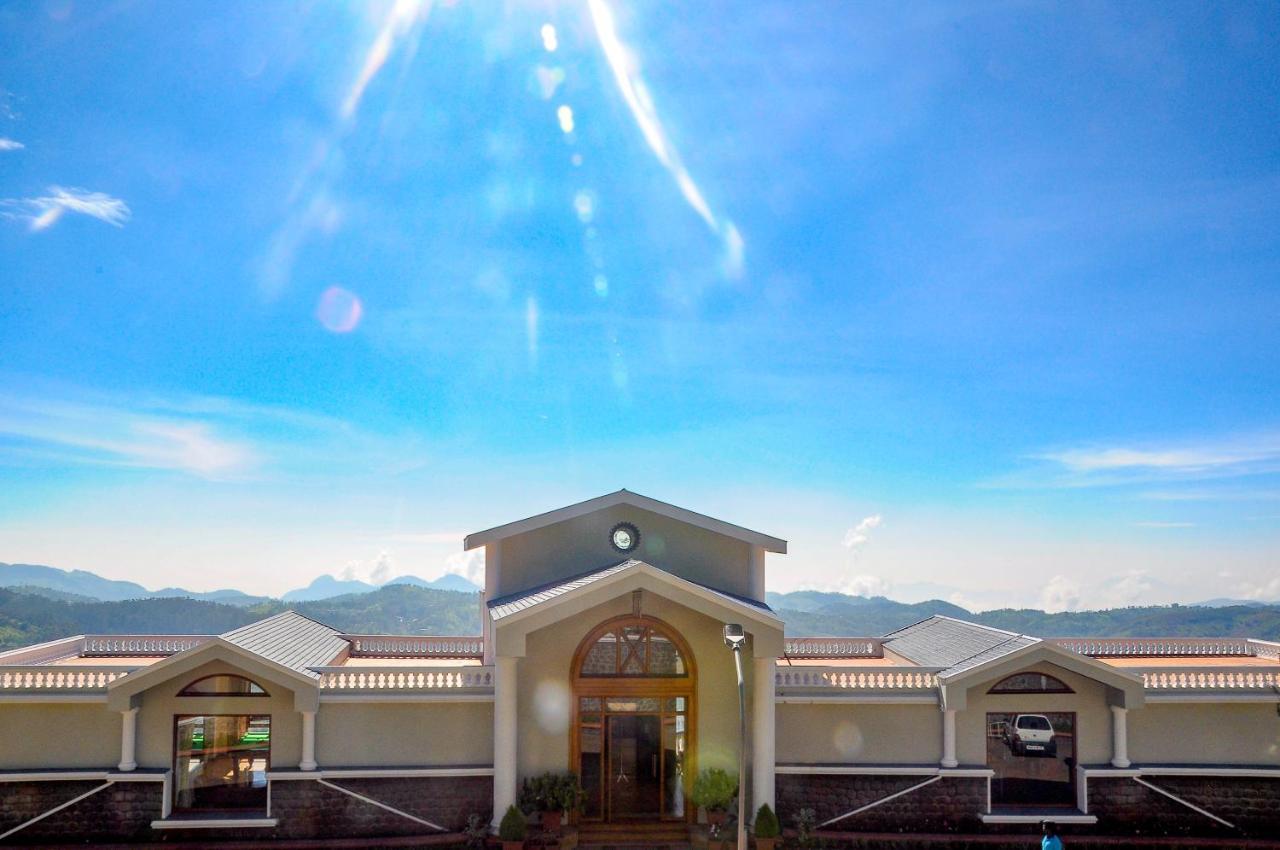 La Montana By Tgi Hotell Ooty Eksteriør bilde