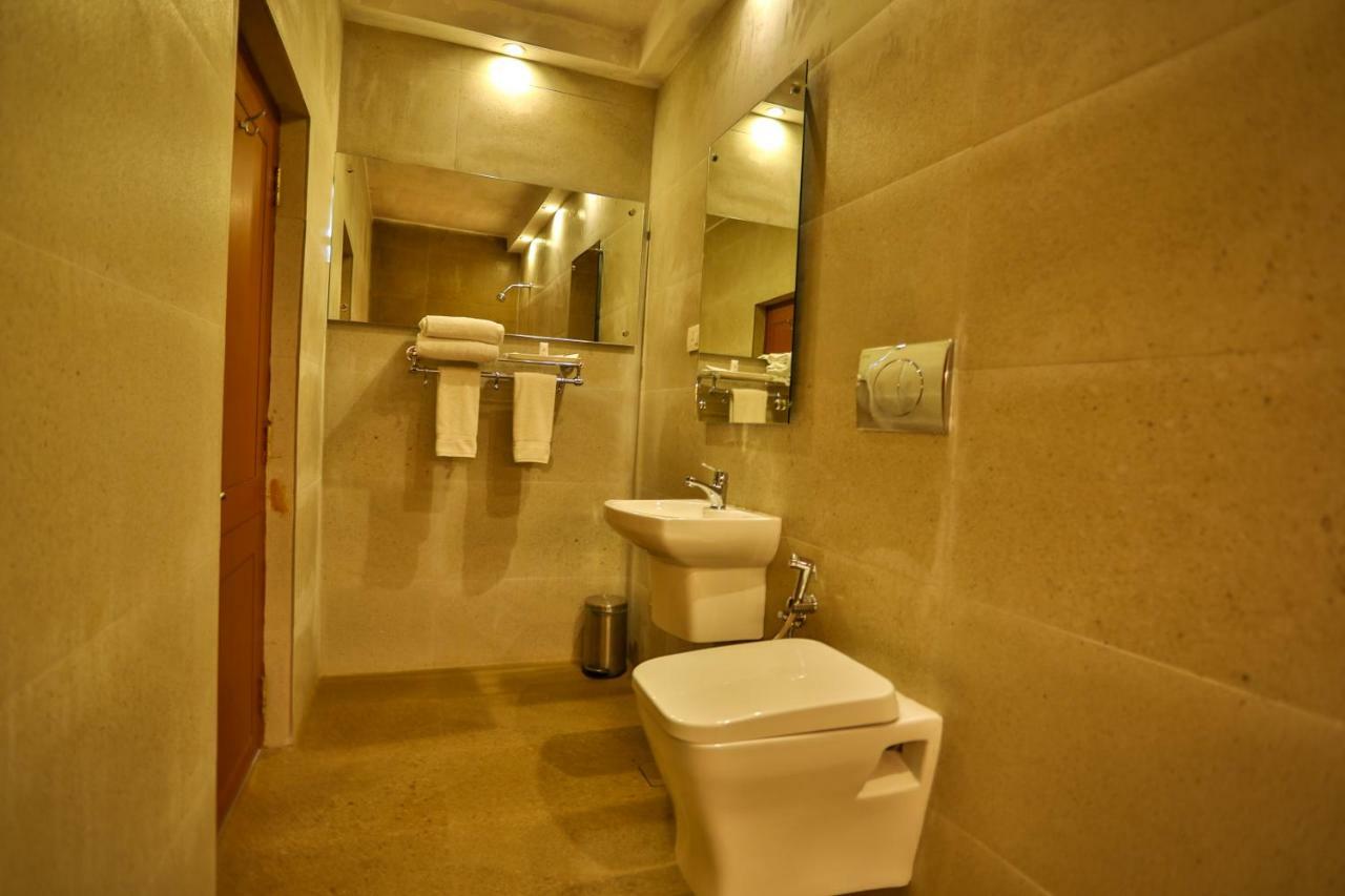 La Montana By Tgi Hotell Ooty Eksteriør bilde