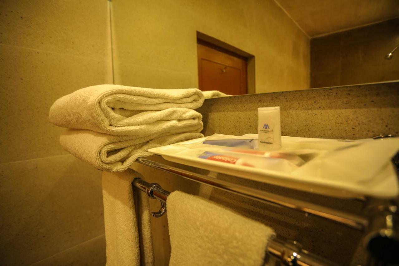 La Montana By Tgi Hotell Ooty Eksteriør bilde